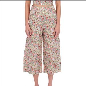 Roller Rabbit
Elysian Day Emani Poplin CroppedPant🌺🌺